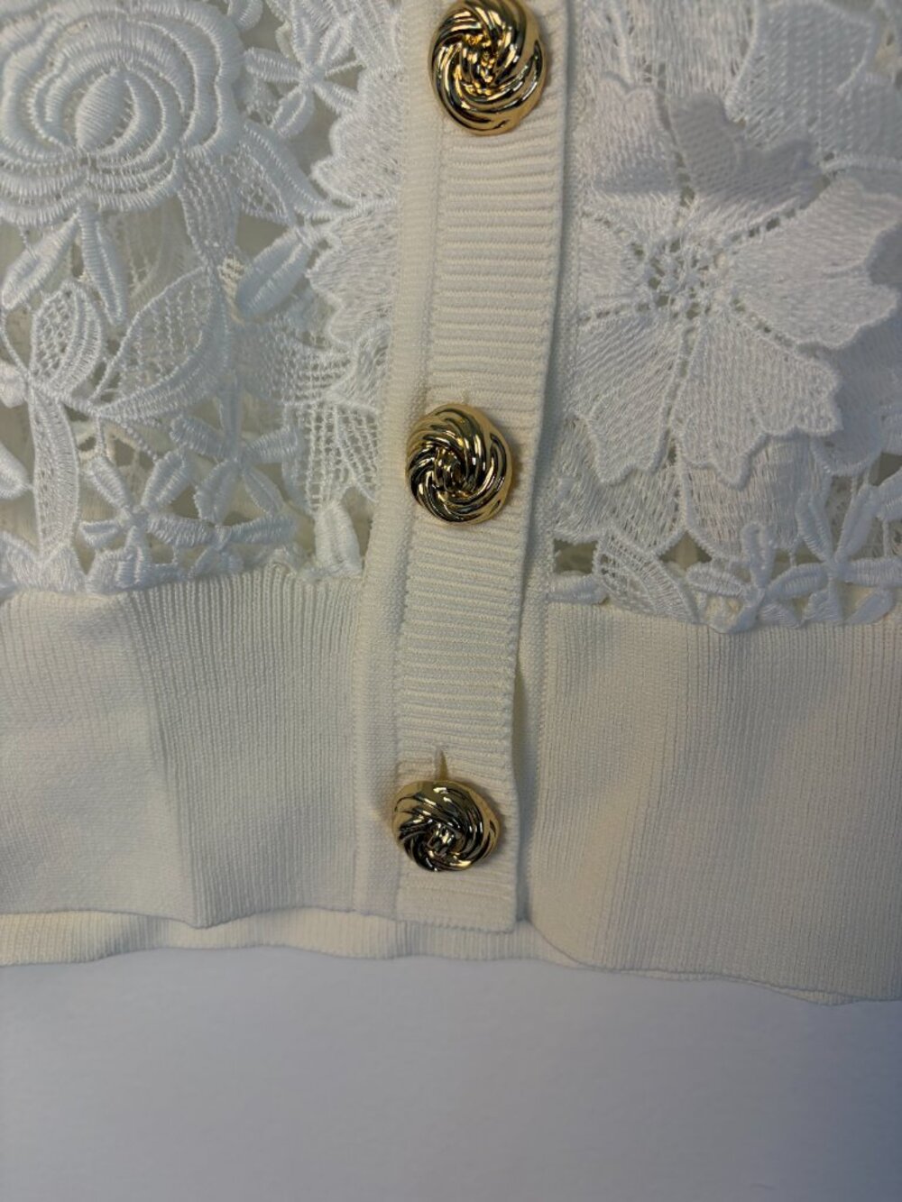 Generation Love Erin 3D Guipure Lace Cardigan White Floral Pattern Jacket - Picture 2 of 7